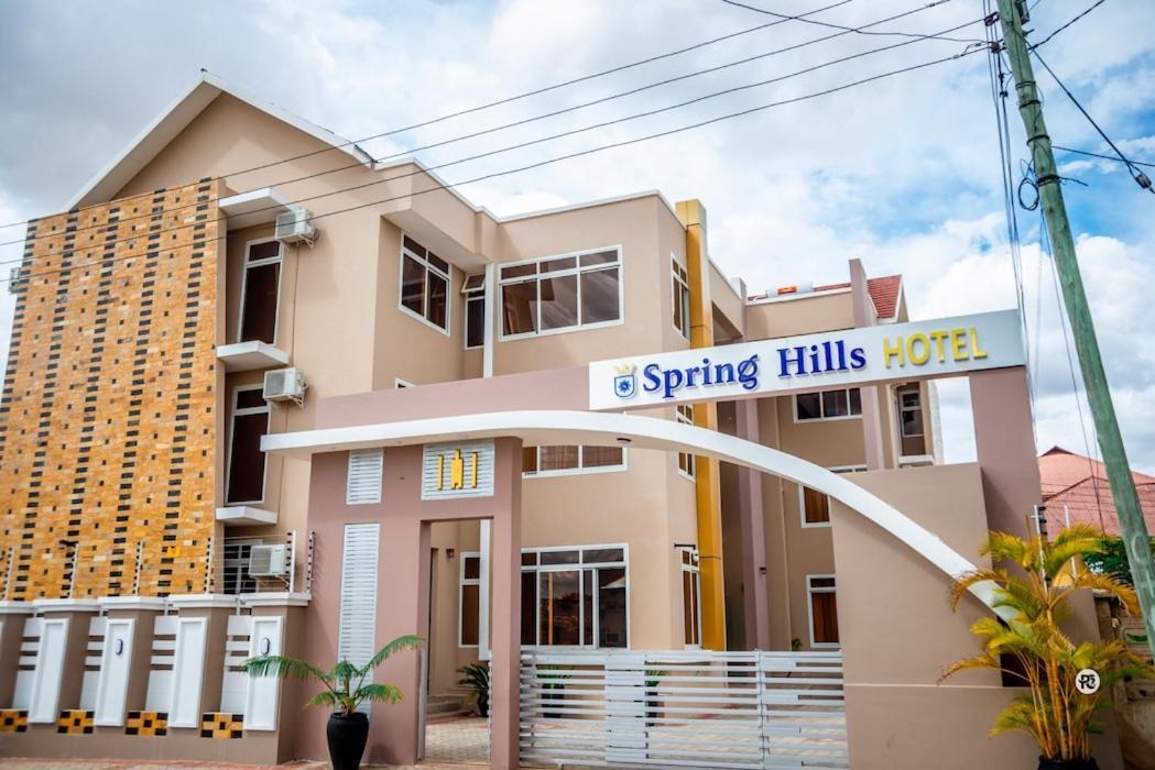 Spring Hills Hotel - Додома Екстериор снимка